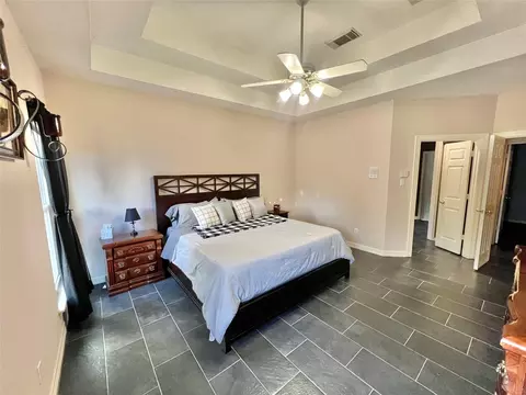 Bedroom - 150 Cornelia Ln, Angleton, TX 77515 photo 4 of 5