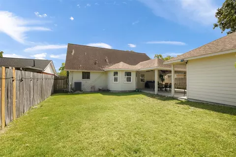 Exterior - 2603 Grape Ln, Pasadena, TX 77502 photo 10 of 10