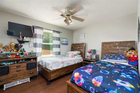 Bedroom - 2603 Grape Ln, Pasadena, TX 77502 photo 3 of 6