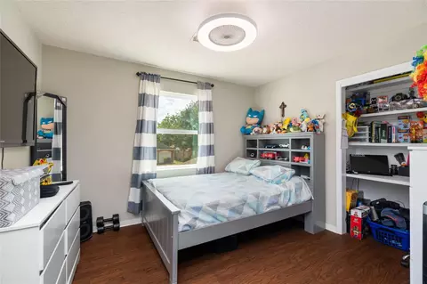 Bedroom - 2603 Grape Ln, Pasadena, TX 77502 photo 4 of 6