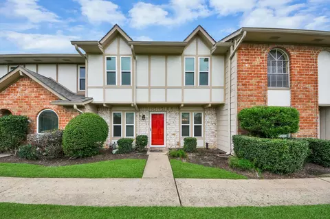 44 Chapparal Ct, Missouri City, TX 77459