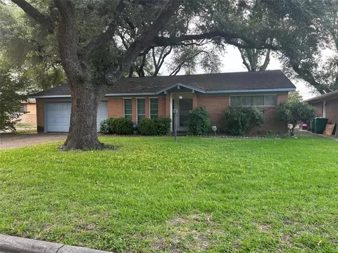 806 Mosher Ln, Houston, TX 77088