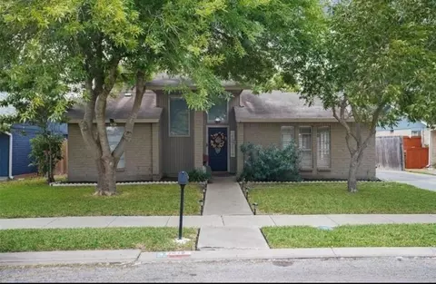 7018 Powderhorn Ct, Corpus Christi, TX 78413