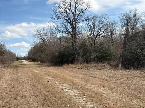 1649 Stone St, Bedias, TX 77831
