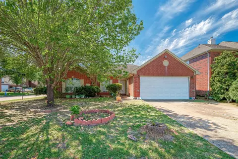 8918 Rustling Leaves Rd, Houston, TX 77083