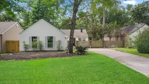 55 Bitterwood Cir, Spring, TX 77381