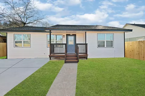 4406 Edison St, Houston, TX 77009