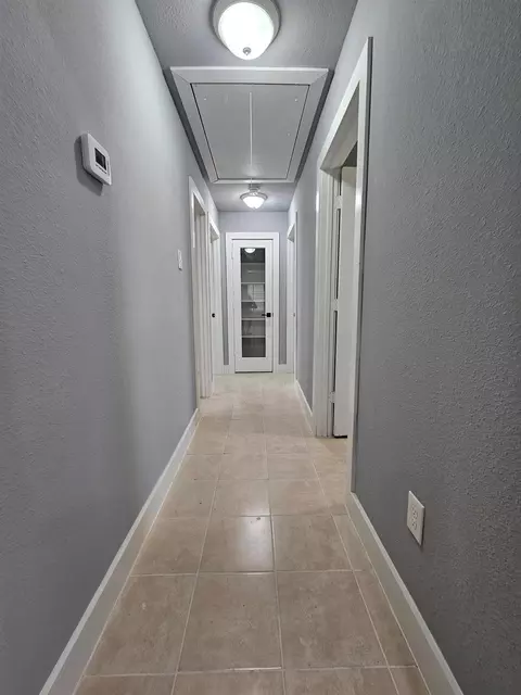 Entry Way - 2129 Raspberry Ln, Pasadena, TX 77502 photo 1 of 1