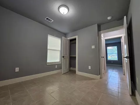 Bedroom - 2129 Raspberry Ln, Pasadena, TX 77502 photo 8 of 8