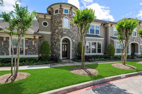 4331 Lake Run Dr, Missouri City, TX 77459