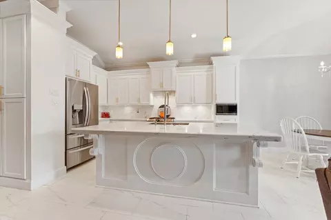 Kitchen - 1706 Elmside Ct, Conroe, TX 77301 photo 3 of 5