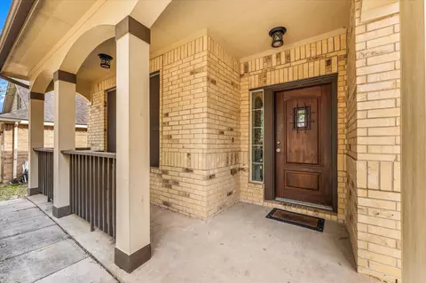 Exterior - 1706 Elmside Ct, Conroe, TX 77301 photo 2 of 6