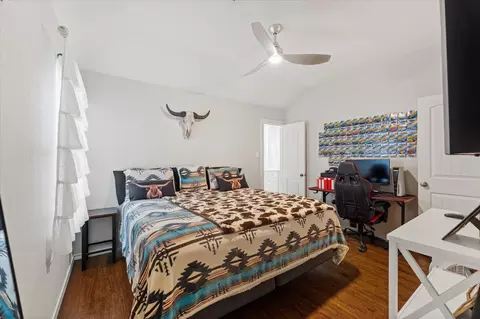 Bedroom - 1706 Elmside Ct, Conroe, TX 77301 photo 4 of 5