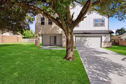 2104 Montana St, Baytown, TX 77520