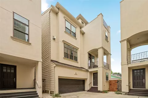 5646 Larkin St, Houston, TX 77007