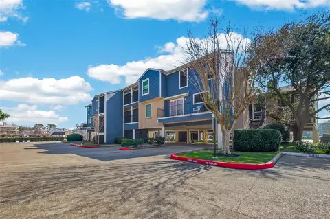 18515 Egret Bay Blvd #1302, Houston, TX 77058