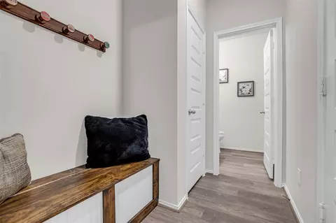 Entry Way - 1732 Brushy Cedar Ct, Conroe, TX 77301 photo 3 of 4