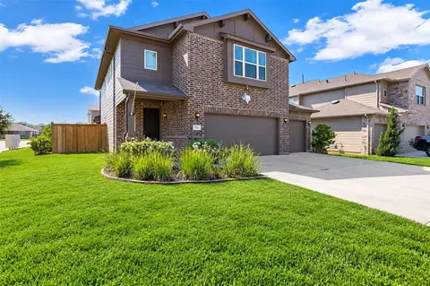 Exterior - 1732 Brushy Cedar Ct, Conroe, TX 77301 photo 2 of 3