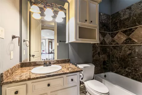 Bath - 22 Post Shadow Estate Dr, Spring, TX 77389 photo 1 of 4