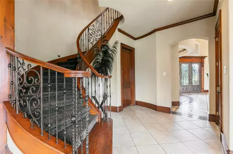 Entry Way - 22 Post Shadow Estate Dr, Spring, TX 77389 photo 4 of 5