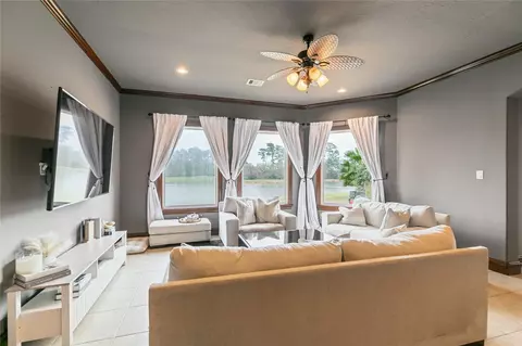 Living - 22 Post Shadow Estate Dr, Spring, TX 77389 photo 4 of 4