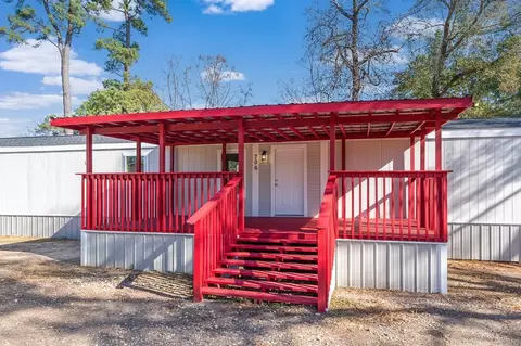 706 Pine Hill St, Pinehurst, TX 77362 photo 1