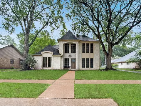 15026 River Park Dr, Houston, TX 77070