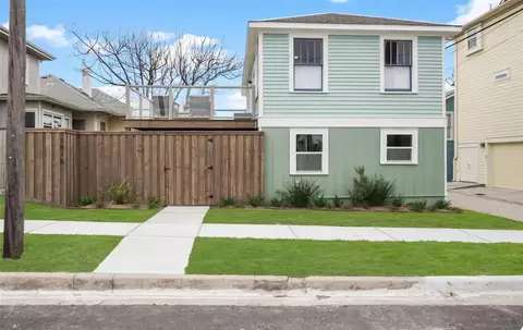 1515 13th St, Galveston, TX 77550