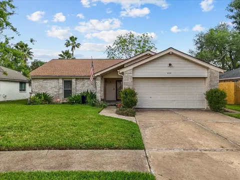 3109 Founders Green Cir, Pearland, TX 77581