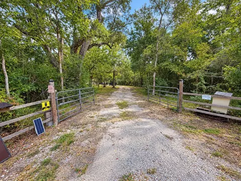 161 County Road 508, Brazoria, TX 77422
