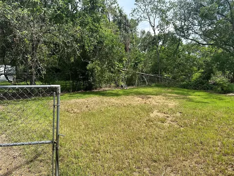 0 E Peach St, Angleton, TX 77515 photo 2