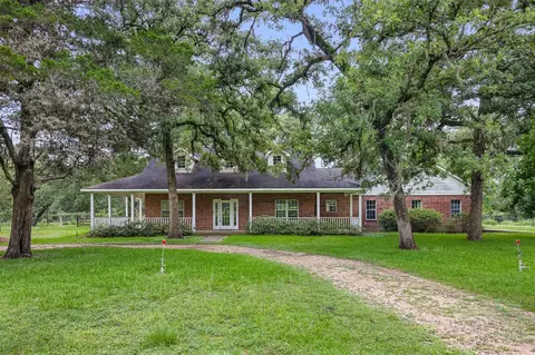 1000 Reese Ln, Columbus, TX 78934