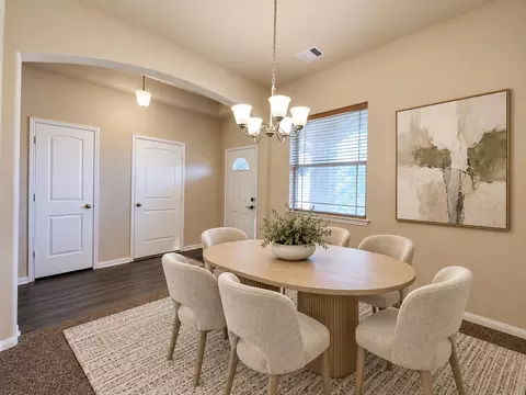 7447 Wheatley Gardens Dr, Houston, TX 77016