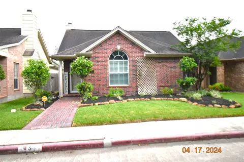 511 Brad Ct, Webster, TX 77598 photo 1