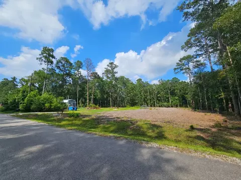 7310 River Bend Dr, Beaumont, TX 77713
