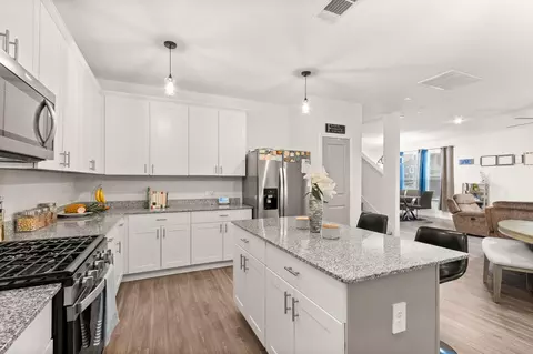 Kitchen - 5834 Finely Run St, Spring, TX 77373 photo 4 of 4