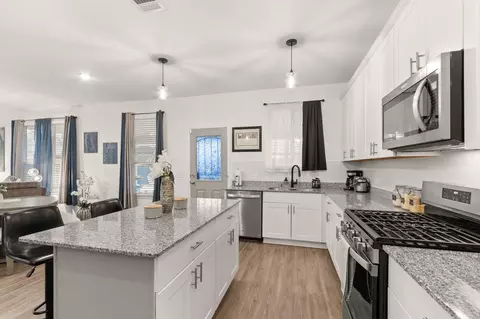 Kitchen - 5834 Finely Run St, Spring, TX 77373 photo 3 of 4