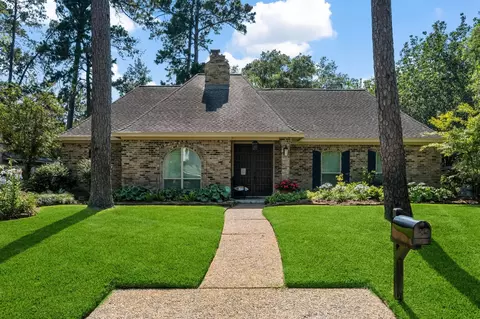1723 Hidden Villas Dr, Kingwood, TX 77339