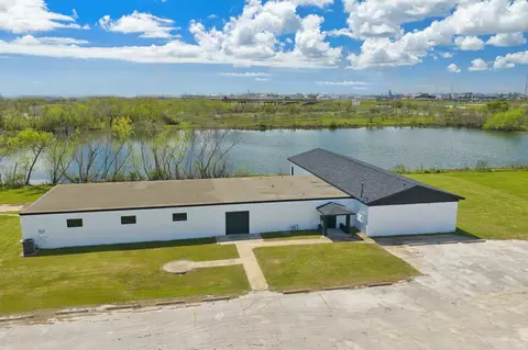 238 Johnson Cook Rd, Clute, TX 77531