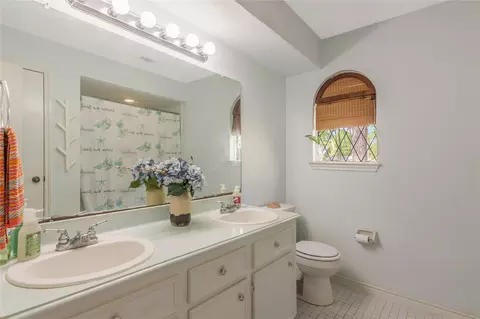 Bath - 6411 Northway Dr, Spring, TX 77389 photo 3 of 4