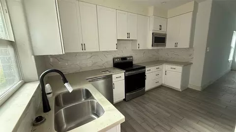 Kitchen - 22 Twisting Crk, Trinity, TX 75862 photo 1 of 2