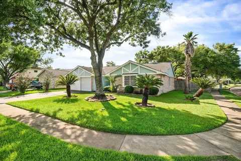15802 Tammany Ln, Houston, TX 77082