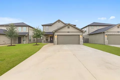 561 Momma Bear Dr, College Station, TX 77845