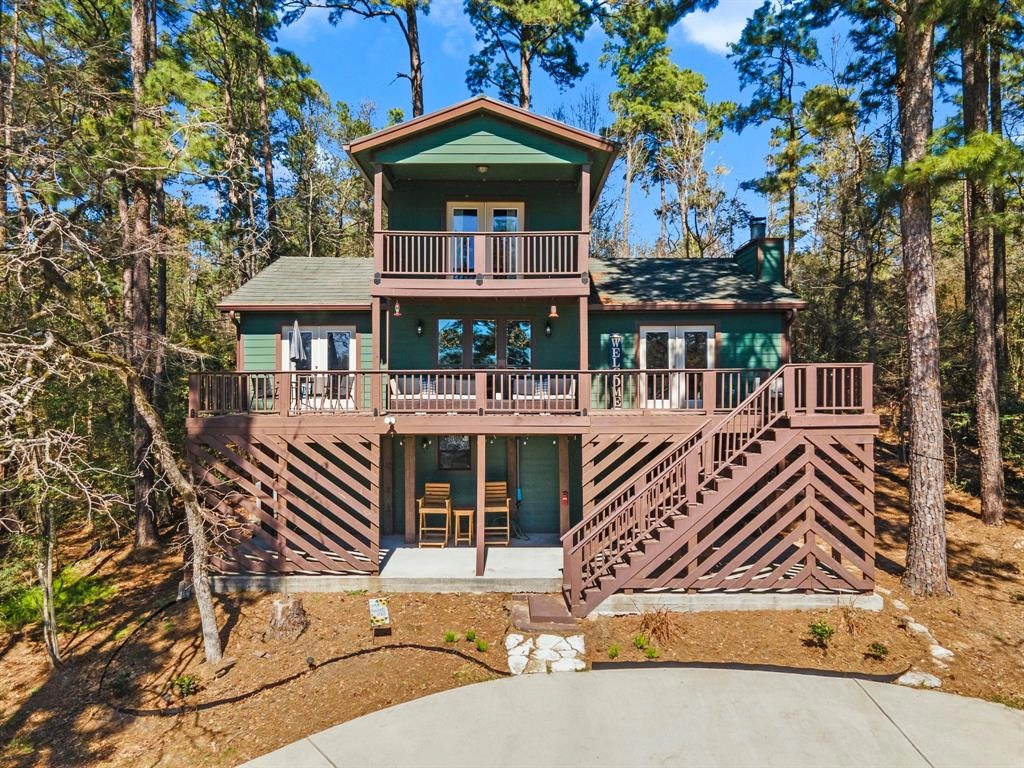 213 Lakefront Dr  