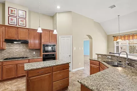 Kitchen - 3015 Rustic Gardens Dr, Spring, TX 77386 photo 3 of 5