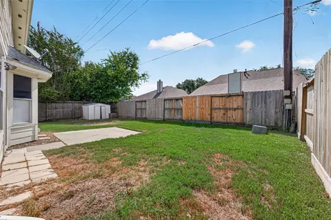 Exterior - 5631 Roserock Ln, Spring, TX 77379 photo 6 of 8