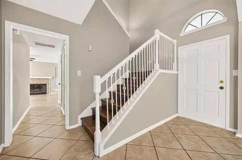 Entry Way - 5631 Roserock Ln, Spring, TX 77379 photo 3 of 4