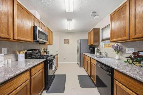 Kitchen - 3226 Keygate Dr, Spring, TX 77388 photo 2 of 3
