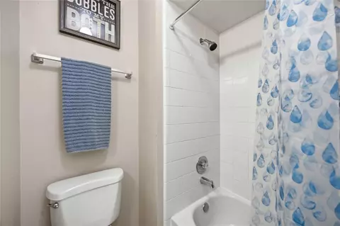Bath - 3226 Keygate Dr, Spring, TX 77388 photo 2 of 3