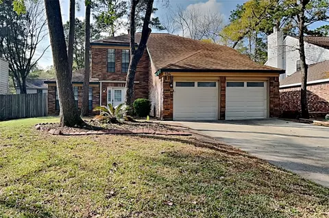 134 E Pathfinders Cir, The Woodlands, TX 77381